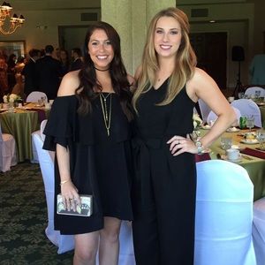 Meet your Posher, Hilary